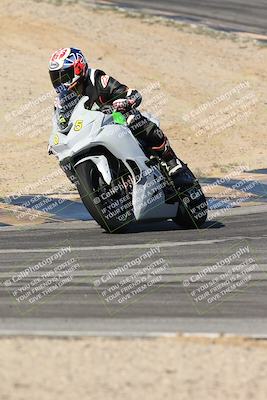 media/Dec-01-2025-Moto Forza (Mon) [[2daa91e15f]]/2-Intermediate Group/Session 2 (Turns 9 and 10)/